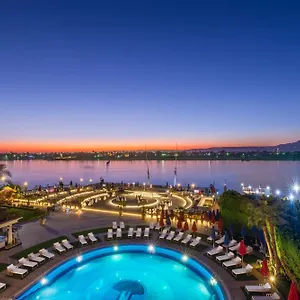 5* Hotel Sonesta St. George - Convention Center